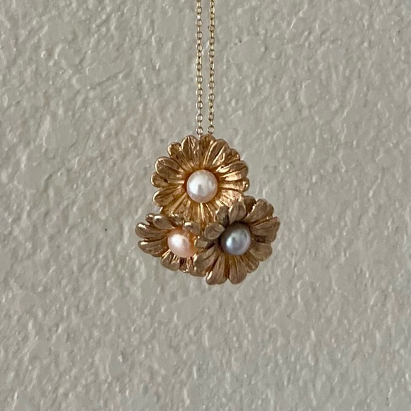 Giani Bernini Cultured Pearl Daisy Pendant Necklace - Picture 4 of 13